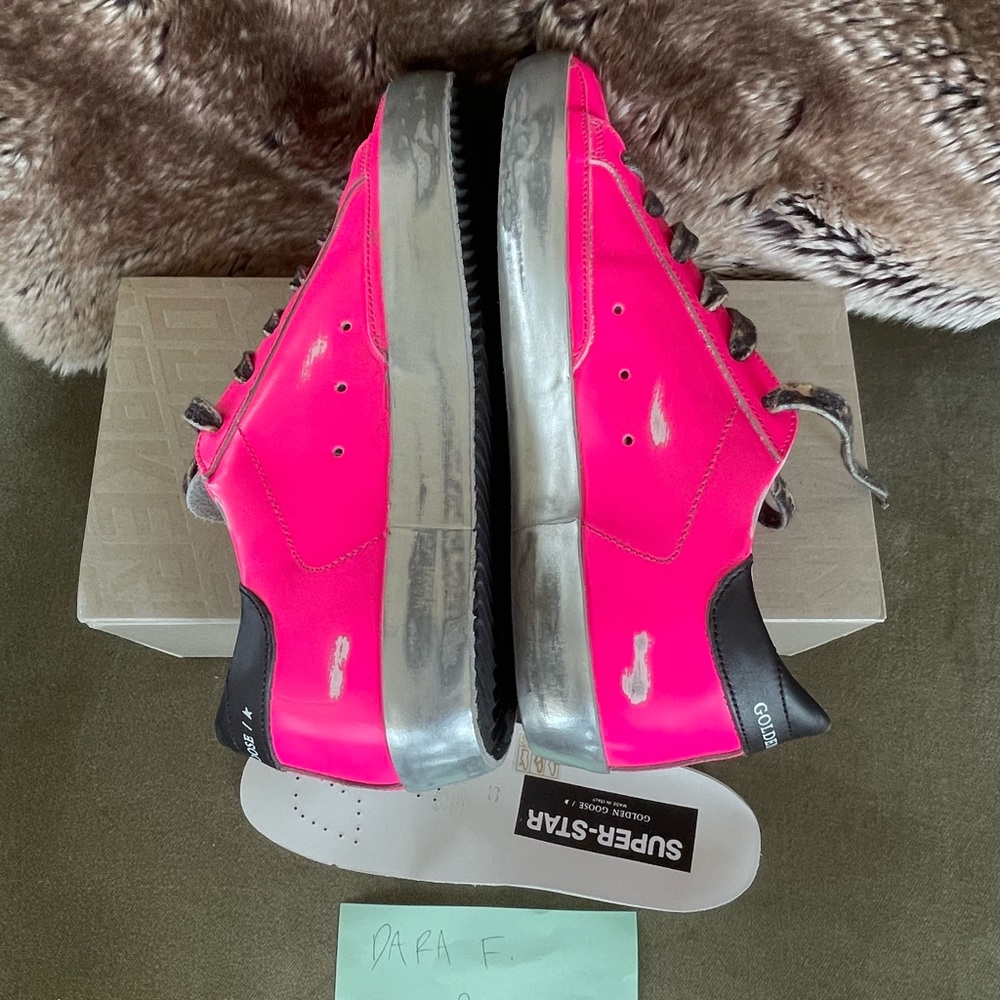 New Golden Goose neon pink Superstar. Size 36. - Picture 7 of 11